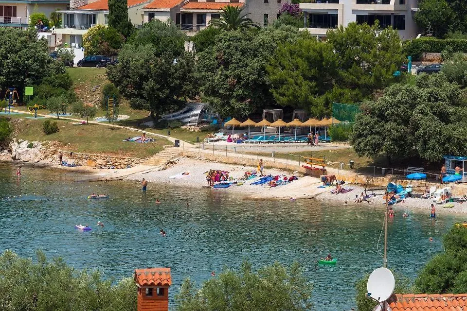 Exclusive Apartments Ellen & Micol-With 3 Free Mountain Bikes Pjescana Uvala 0*,  Croácia