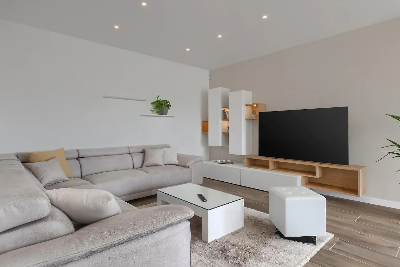 Exclusive Apartments Ellen & Micol-With 3 Free Mountain Bikes Pjescana Uvala Chorwacja